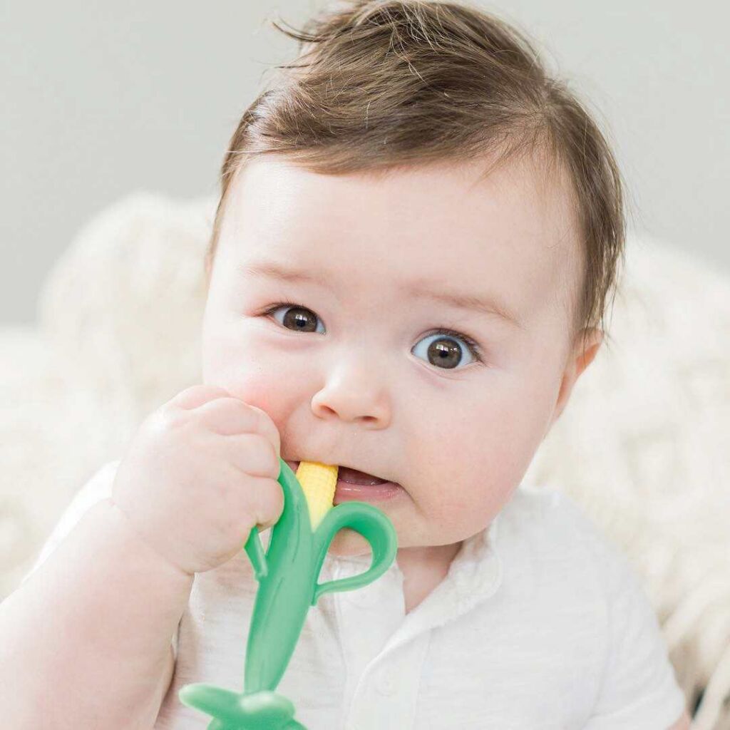 Wat kan ik doen aan de pijn bij doorkomende tandjes